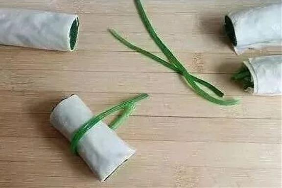 【潜山特色美食】春天素食美味-官庄豆皮卷菠菜蘸酱吃 图11