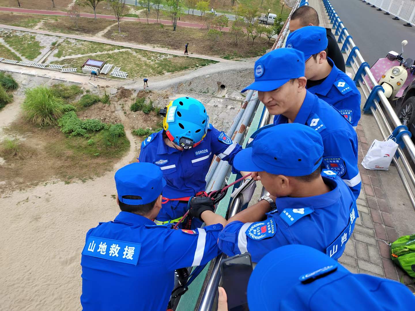 【训练】9月3日，潜山市山地救援队开展日常训练活动 图1