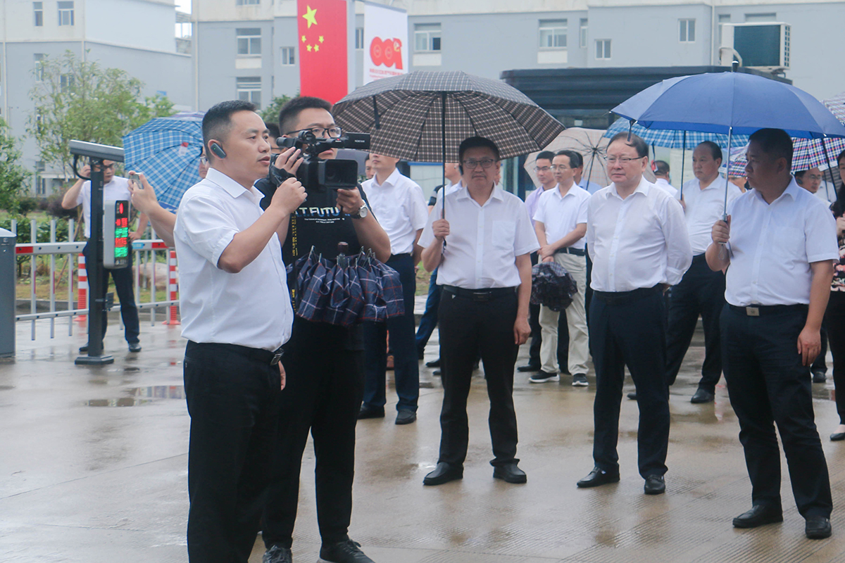 潜山市委领导率队莅临中合慧谷项目开展“三看三比”巡回检查_... 图3