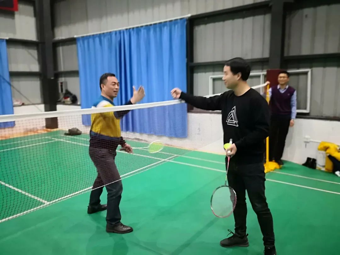 中合产业园第一届趣味羽毛球比赛圆满完成 图6