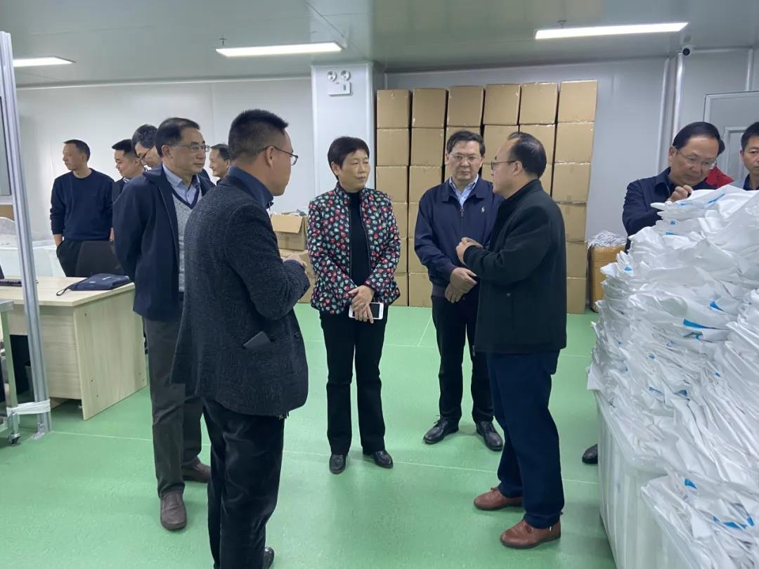 潜山市人大常委会主任黄银枝率队来中合产业园调研 图2