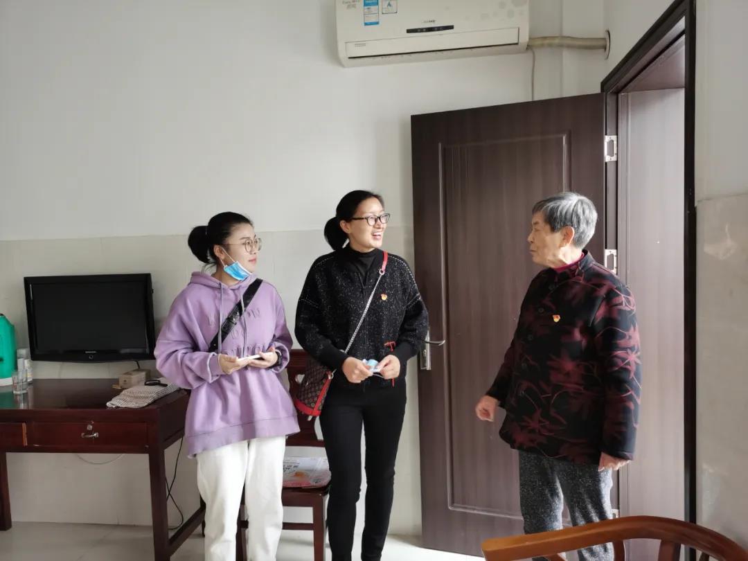 爱在重阳节情暖老人心 图10